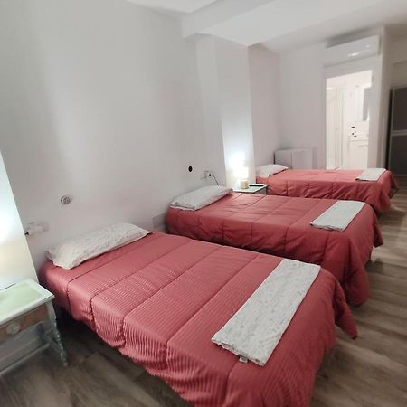 Palafox 23 Hostel Madrid Exterior photo