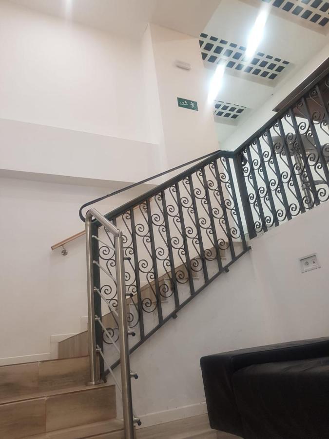 Palafox 23 Hostel Madrid Exterior photo